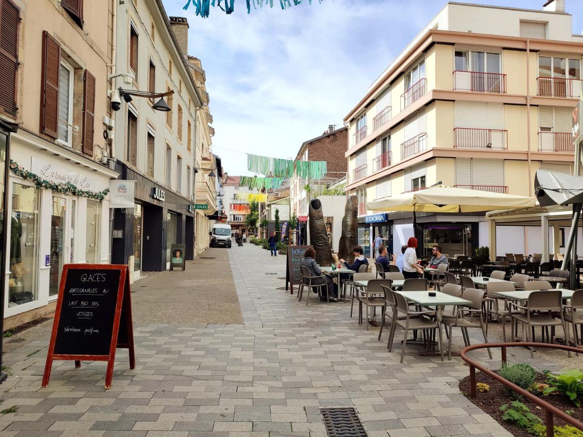 ⁂⁂ Epinal Hyper Centre / Rue Pietonne ! ⁂⁂ Apartment Exterior photo